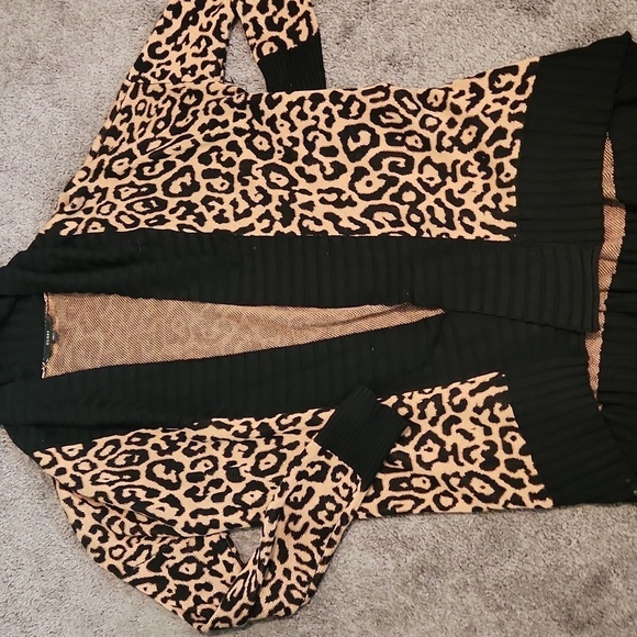 GUESS Leopard Print Open Front Cardigan - Picture 4 of 5